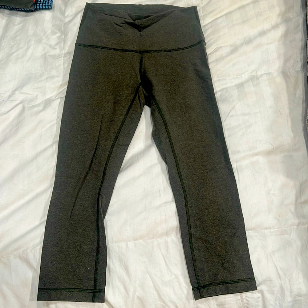 Lululemon size 6 Olive Green leggings